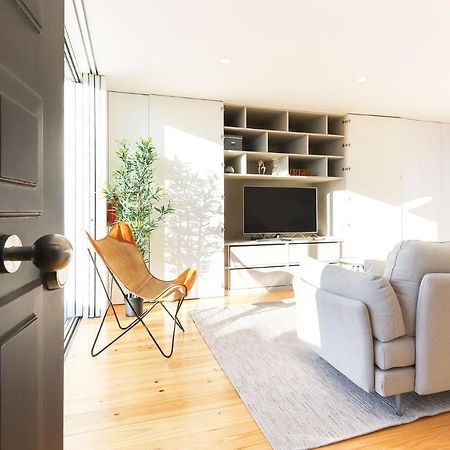Appartamento Marques De Pombal Duplex With Terrace By Homing Lisbona Esterno foto