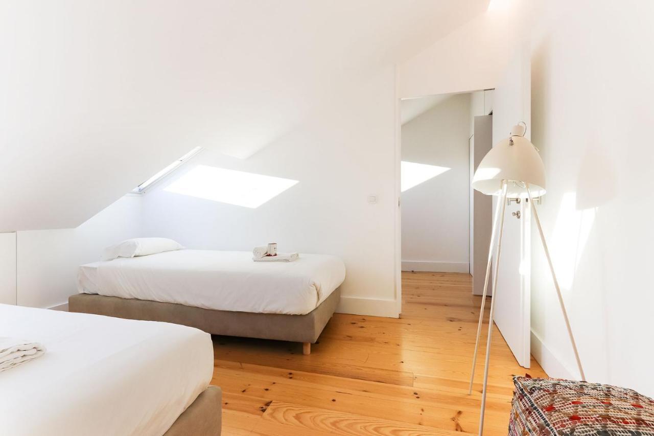 Appartamento Marques De Pombal Duplex With Terrace By Homing Lisbona Esterno foto
