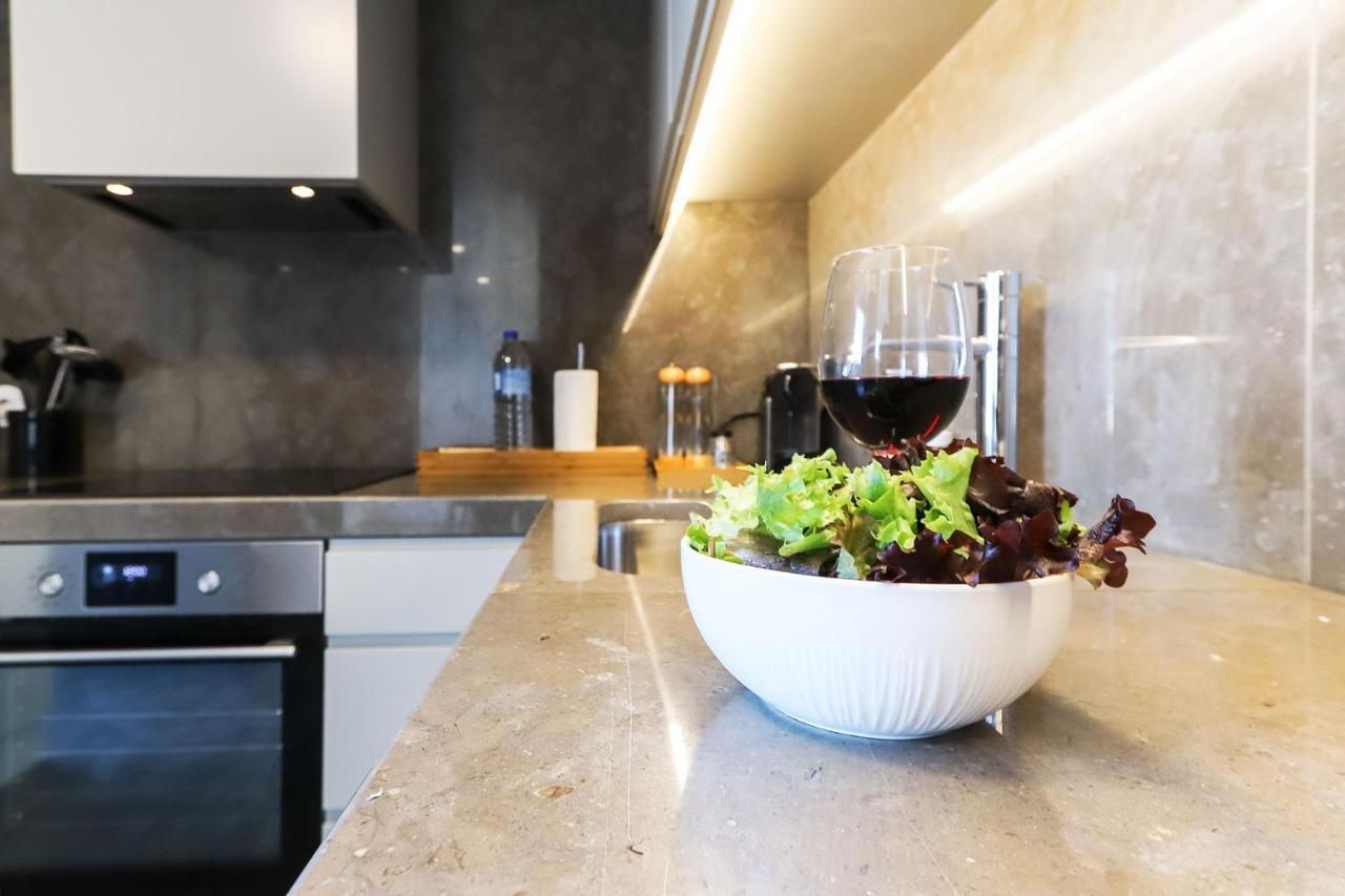 Appartamento Marques De Pombal Duplex With Terrace By Homing Lisbona Esterno foto