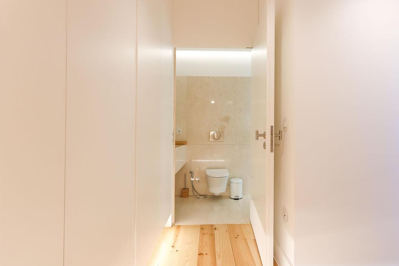 Appartamento Marques De Pombal Duplex With Terrace By Homing Lisbona Esterno foto