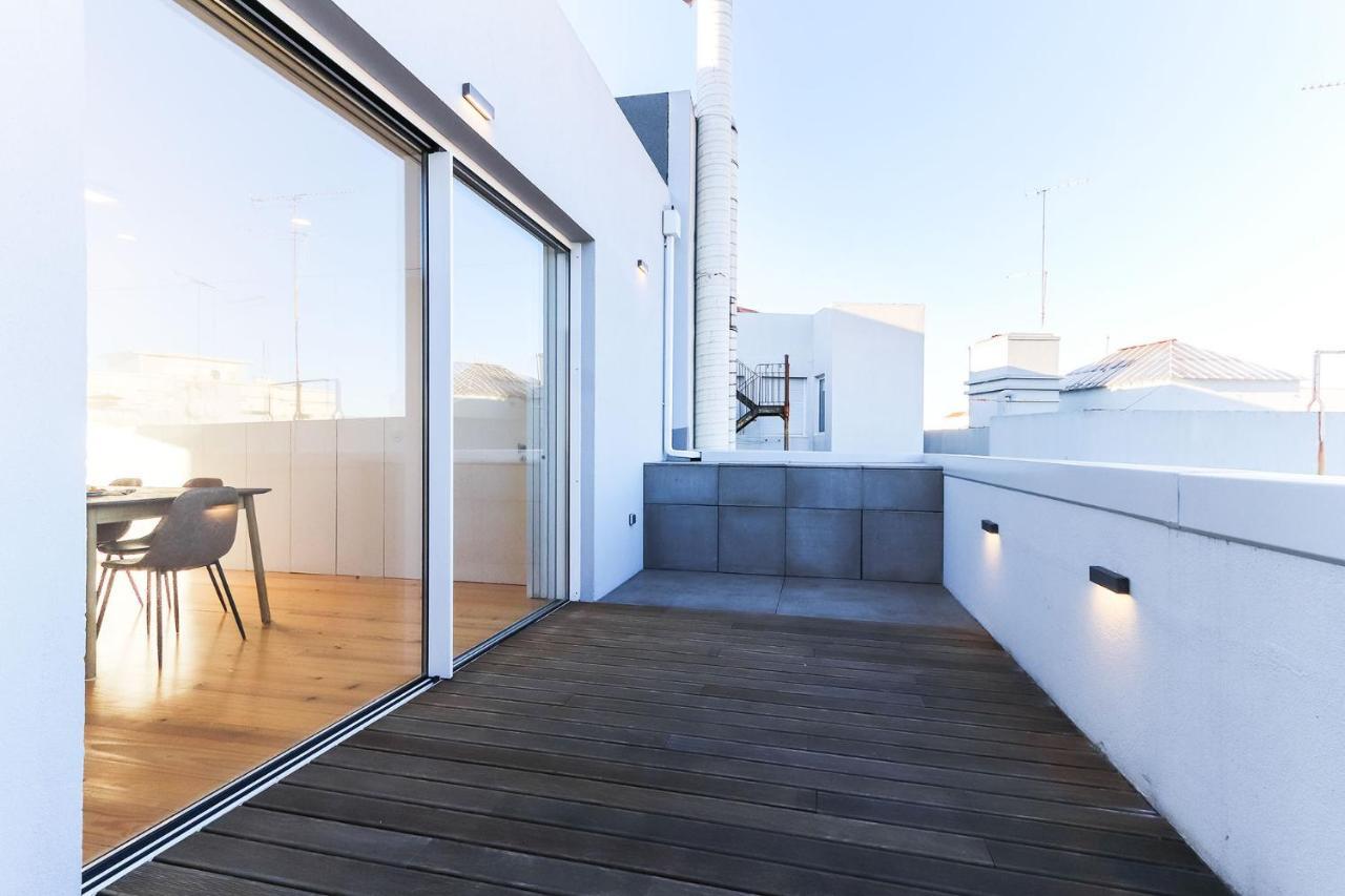 Appartamento Marques De Pombal Duplex With Terrace By Homing Lisbona Esterno foto