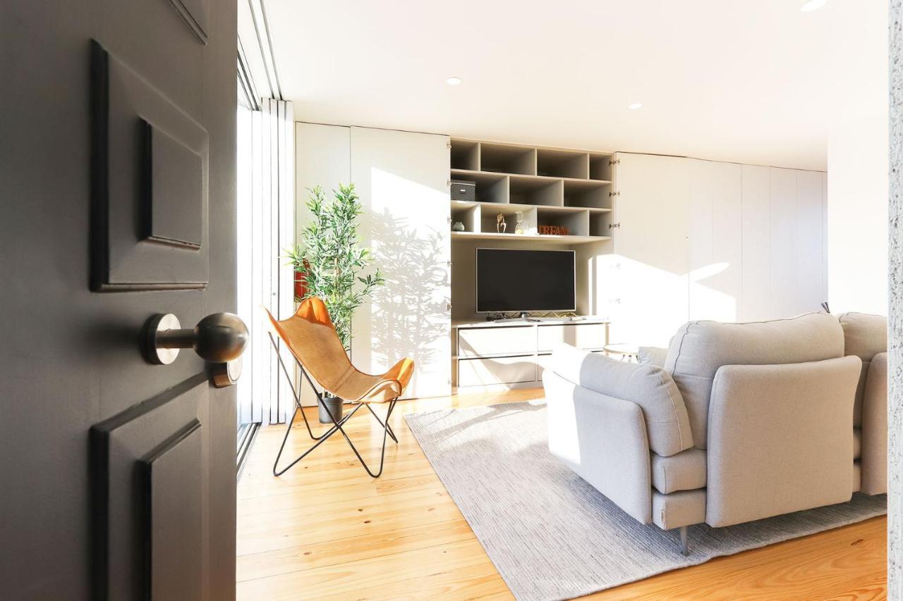 Appartamento Marques De Pombal Duplex With Terrace By Homing Lisbona Esterno foto