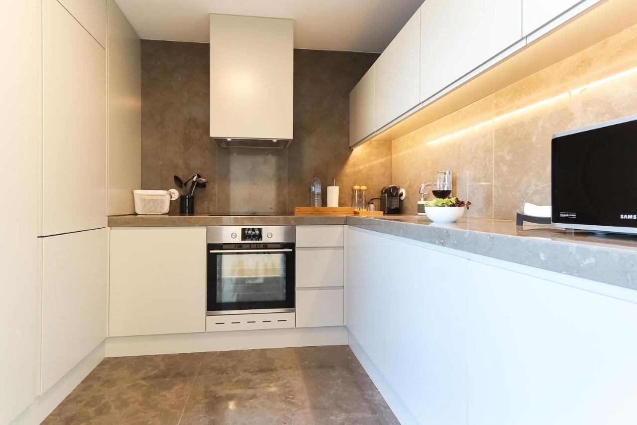 Appartamento Marques De Pombal Duplex With Terrace By Homing Lisbona Esterno foto