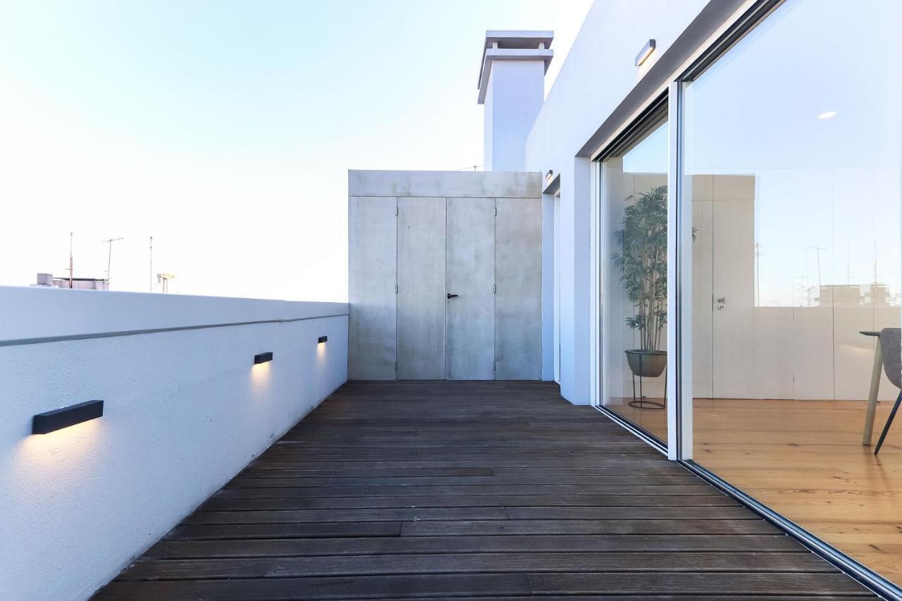Appartamento Marques De Pombal Duplex With Terrace By Homing Lisbona Esterno foto